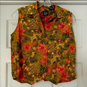 Vintage Gap Sleeveless Button Down Tropical Print Shirt.